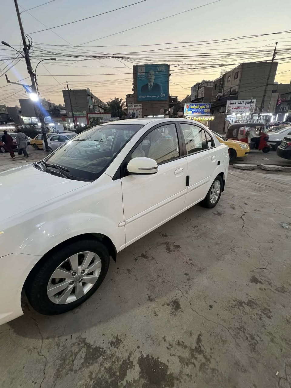 السلام وعليكم كيا ريو 2012 مكفوله كفاله عامه من الظربه والصبغ حتى الدعميات بيهه بارد اربع اصباع بلجاملغ الخلفي يم البكلات عكس السايق محرك 1600 تبريد شغال كهربائيات كلهه شغاله تم تاير باتري جديد تواخل مدوشمه جلد والبلاديه هم جديده اي نواقص مابيهه رقم بغداد بسمي هزه جديده السعر 95 وبيهه مجال بسيط مكاني الدوره ***********
