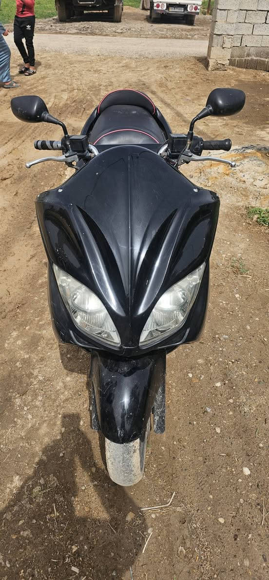 السلام عليكم دراجة صفر 8 للبيع مكاني بغداد ناحية الوحده 
***********
