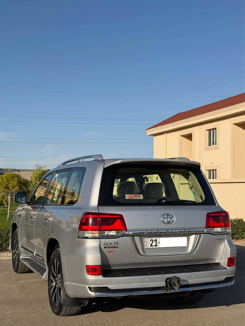 تۆیوتا لاندکروز ۲٠۱۹ شرکە سەردار 
گڕان تورین عداد لکزز ۱٠٧،٠٠٠ کم رۆشتووە 
بێ صبغ نێ لێدران گێر و مەکینە بەشەرت 
۲ جێگای بچووک pdr هەیە یەک دینار مەسرەف تێدا نیە 
شووین هەولێر 
نرخ ٤۹٠ ورقە و مەجال 
*********** أربيل, العراق
