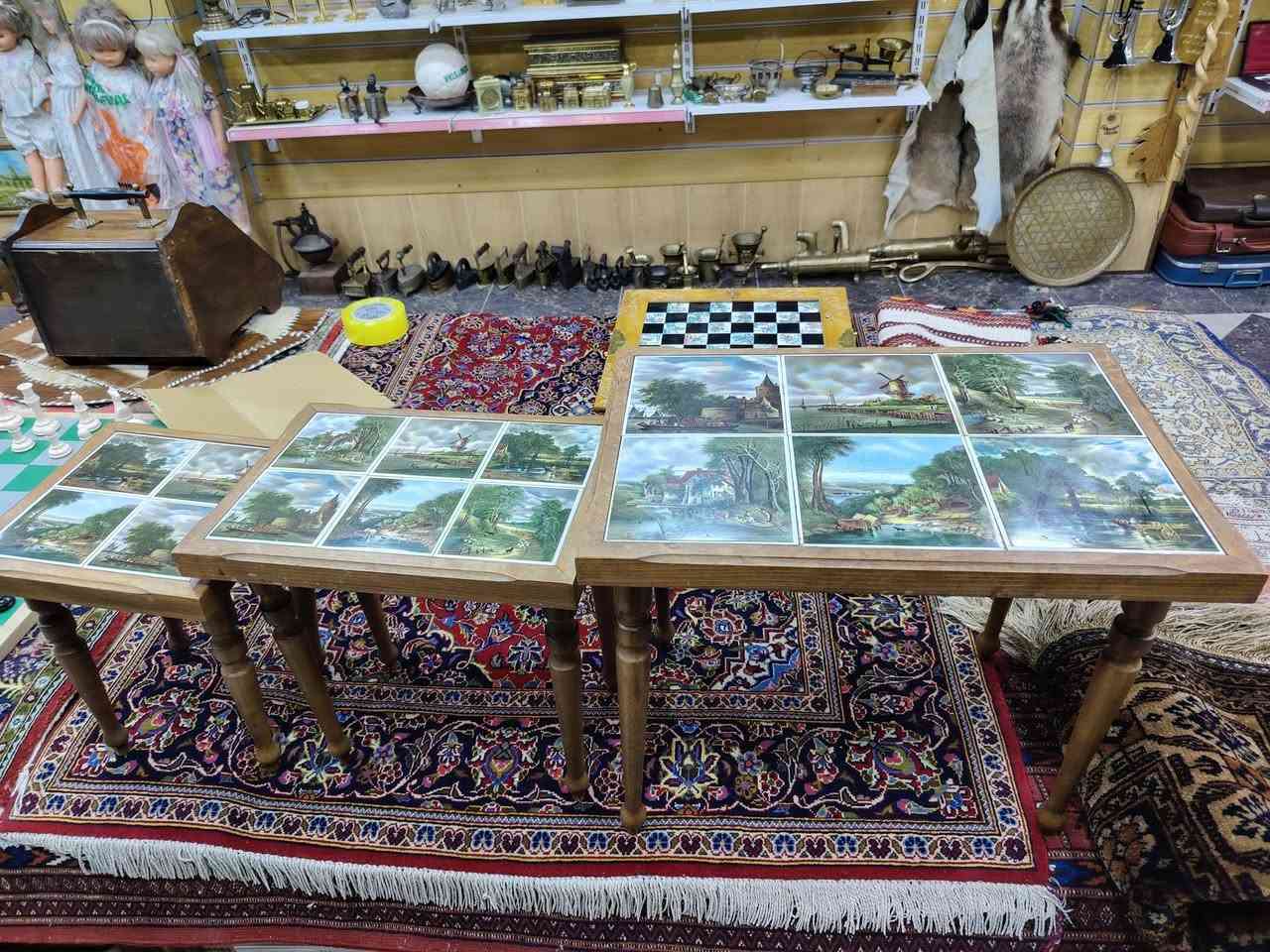 طاوله قهوه خشبيه هولندي مع بلاط سيراميك مزخرف بمناظر طبيعيه
واتساب *********** العنوان ديالى خانقين يوجد توصيل
