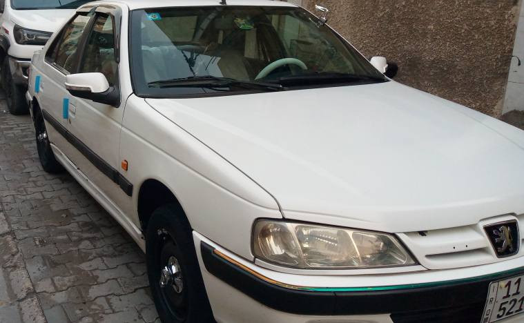 السلام عليكم 
بيجو بارص 2011 رقم بغداد الدولي بأسمي كير ومكينه مكفولات تدفئه وتبريد شغالات باتري وتايرات جدد صدر جديد
فقط البنيد مبدل لان طار سيارة جاهزة مابيها نقص
52 وبيه مجال 
العنوان بغداد مقابل مرور الطوبجي 
***********
غير موجود على الفيس اتصال فقط
