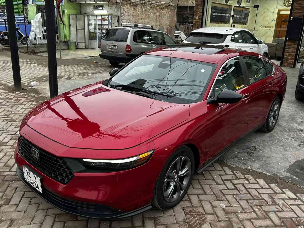 السلام عليكم للبيع
هوندا اكورد (هايبرد ) 2023

فول مواصفات  ماشيه 36 الف وارد امريكي

محرك 2000 + محركين كهربائيين

فتحة سقف

مقاعد جلد 

فول تحكم استيرن مثبت سرعة

نضام صوت 8 سماعات محيطي

نضام اوتو هولد سايد بريك بصمة

نضام النقطة العمياء 

مقاعد الامامية كهربائيه

نضام اقتصادي + اعتيادي + اسبورت

حادث بسيط  اطلاق نار صور الحادث مرفقه بدون ايرباك  وبدون صبغ

السيارة جداً جداً نضيفة

السعر 195

للاتصال ***********
