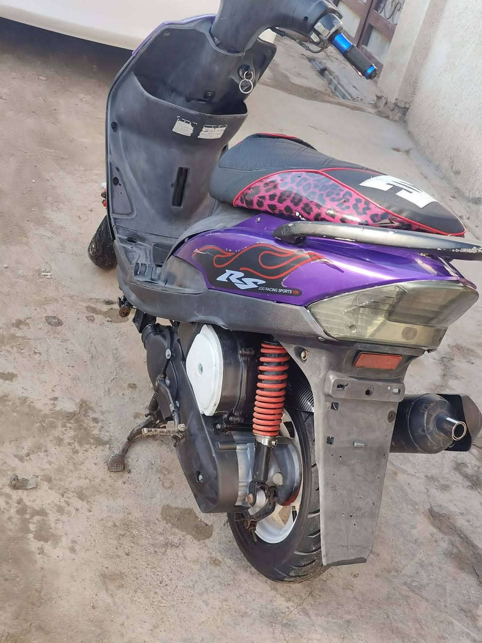 السلام عليكم اخوان
ماكس للبيع 

بوشتهة (55)

عقل رياضي 

عداد الكتروني 

نقصهة شخاطة 

وباتري. وكهربائيات 

سعرهة 475 وبيهة 

مجال قليل حك الجية 

العنوان الصويرة حي العسكري 

شغالة الشراي خاص


**إذا كنت صاحب هذا الإعلان وتريد حذفه لأي سبب، رجاءا أرسل رسالة إلى الدعم الفني**