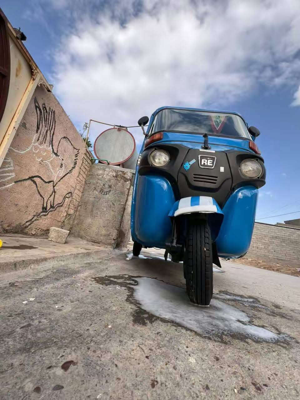 السلام عليكم شباب تكتك موديل 2020 شهر 12 كفاله عامه قطره صبغ ما بيها دواساتادراجه كفاله للبيعاربع ملاين وخمسميه  مكاني بغداد المعامل اتصال ما متواجد الانترنت***********
