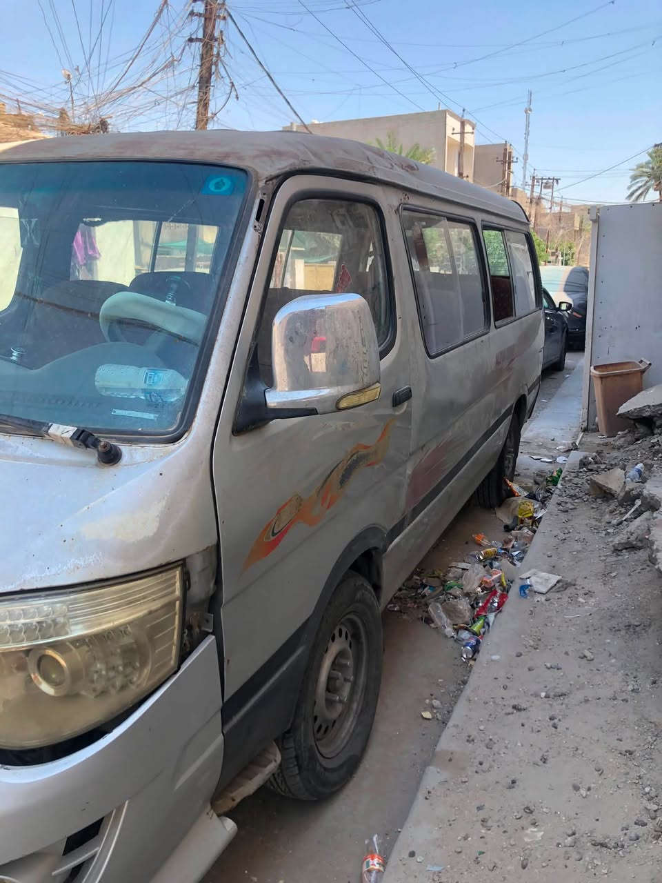 السلام عليكم فتون موديل 11مبدل بيه بجم محرك كاز  مال بنكو بسمي رقم انكليزي مصفر هيئه وغرمات سعرها ٣٨ مكاني بغداد الدورة ***********
