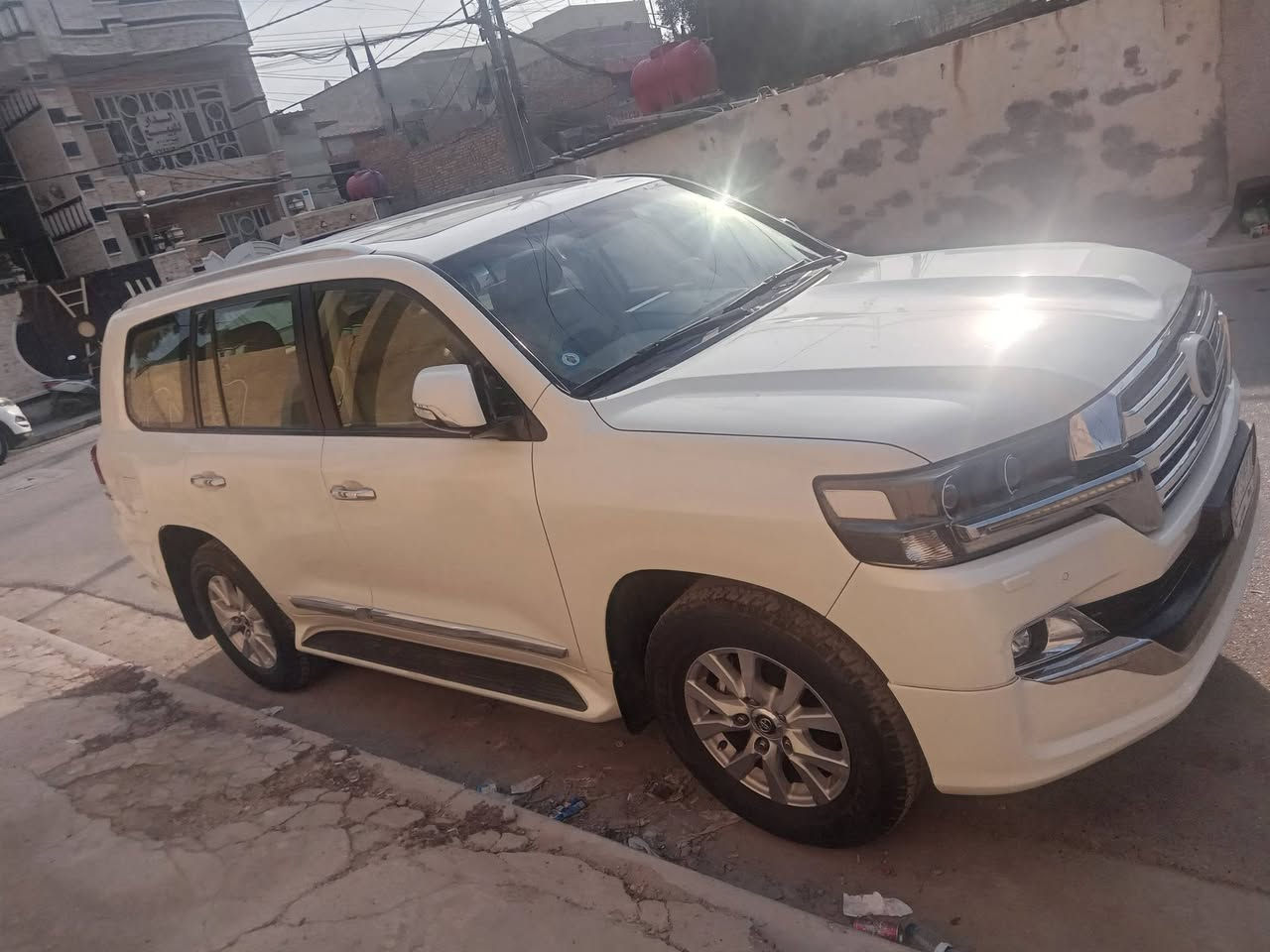 ١٧ مكفول من الصبغ ول تبديل فول عدا الجنطه مو كهرباء ماشيه ١٢٦ بيه مكانين بارد بسيطه كلش محرك سته السعرخمس دفاتر هاتف ***********
