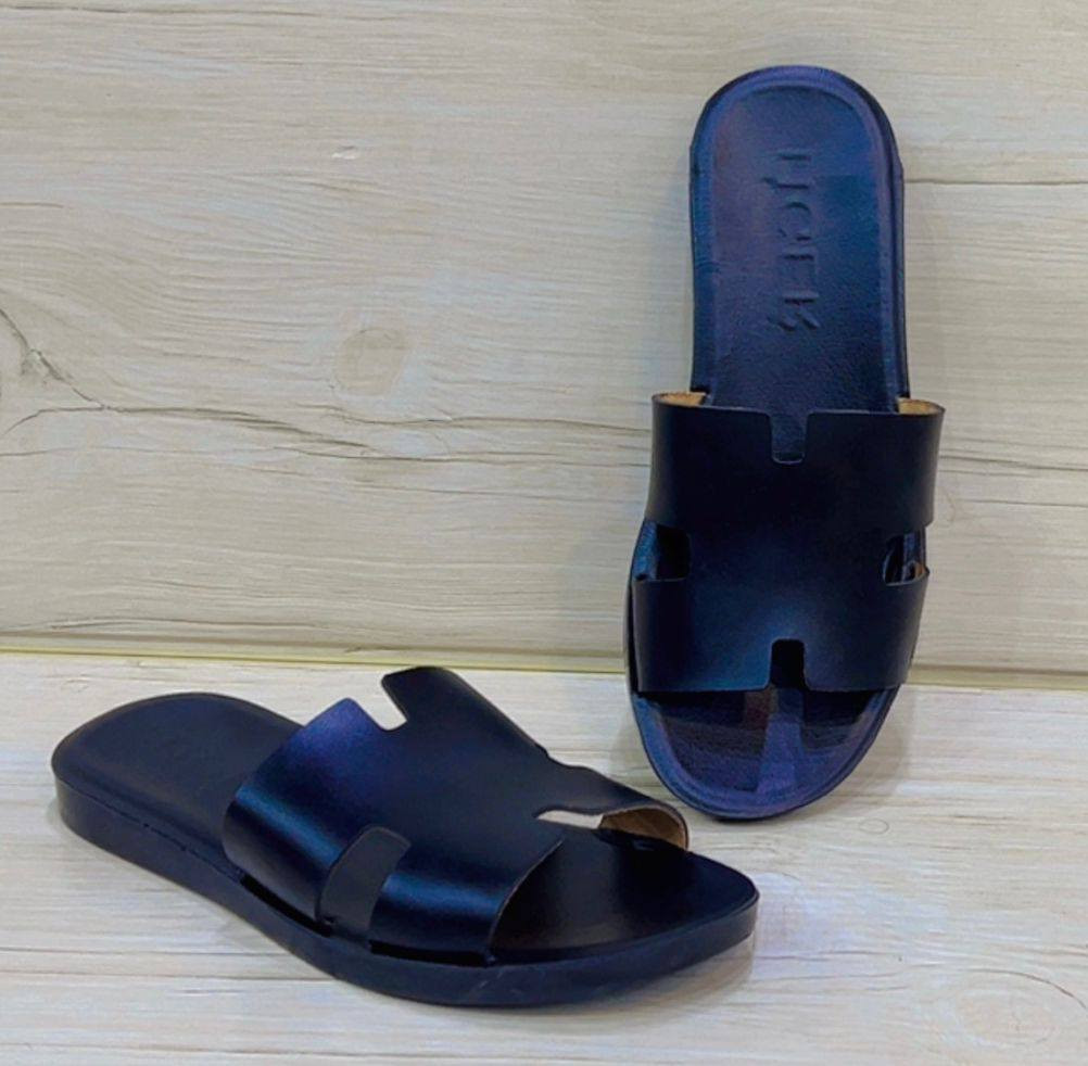 السلام عليكم بلشنه عروضات وياكم تفليش الاسعار شحاط مطراش رجالي ام 15 الف صارت 5000 دينار فقط 
صندل نسائي كعب ابو 12 الف صار 5000 فقط 
شحاط بناتي ام 10 صارت 5000 دينار فقط 
شحاط نسائي مطرزه بطانه ام 15 الف صارت 5000 دينار فقط 
نعاالات نسائي رجالي مال بيت صارن 3 زواج اب 5000 دينار فقط 
عنوان محل شارع الاطباء خامس فرع يسارن فرع حجي فائز كهربائي عماره فاضل ابو عباس مضمد بصفه محل ابو تركي 
كميه محدومه كل هلا بيكم حبايب


**إذا كنت صاحب هذا الإعلان وتريد حذفه لأي سبب، رجاءا أرسل رسالة إلى الدعم الفني**