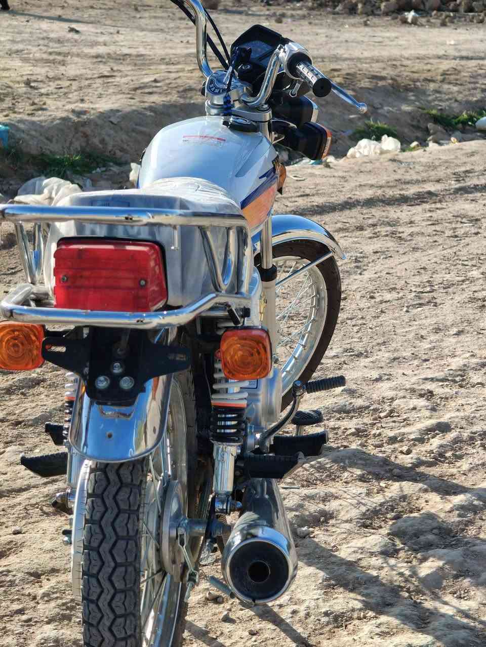 السلام عليكم نامه شلامجه موديل 2025 صارلها شهر من طالعه  مكينه خير من الله كهربائيات كله شغال  تجي تفحص وتروح أوراق سكنر مكاني بابل القاسم
السعر:واحد و50وبيها مجال لشراي
للاستفسار:***********
