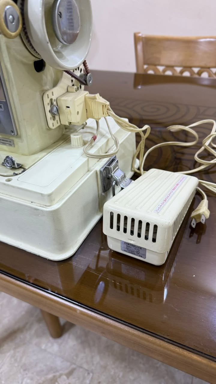 ماكنة خياطة نوع برذر ياباني مع ملحقاتها بحالة جيدة جداً بسعر ١٢٠ الف للأستفسار الاتصال على الرقم: ***********
