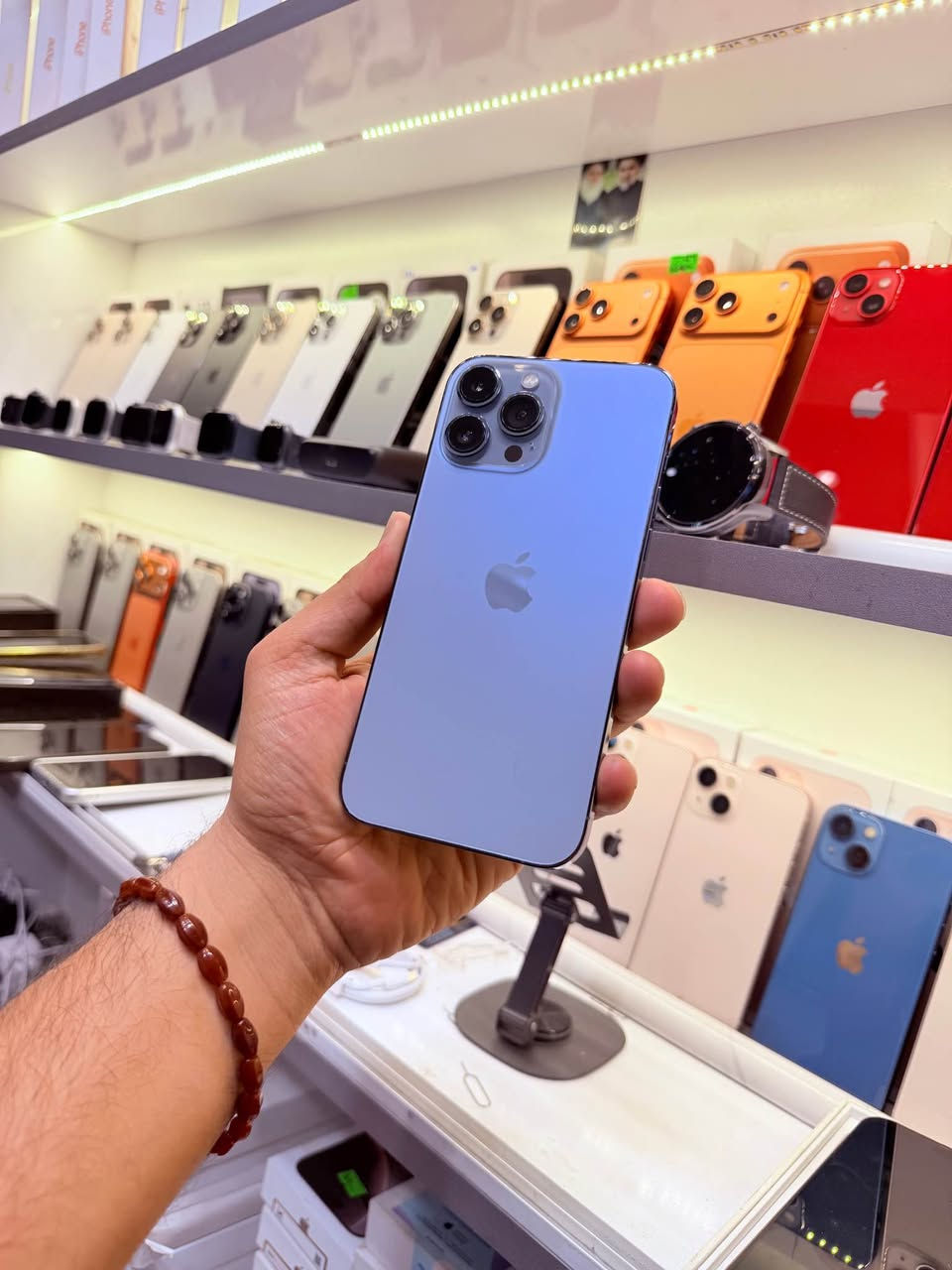 ايفون 13 برو ماكس ذاكرتة 512 بطارية 85 نظافتة 100‎%‎ 
هذا راح اسوي الكم بي عرض كل حلوو ومميز سعرر هاي قطعة شرق اوسط بلادي 750الف فقط 
وبلعافية ع يجي وياخذة سنتر الرقيم للهواتف نقالة 
***********
واتساب او اتصال ☎️ النجف, العراق
