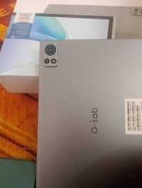 آيباد ١٠ • نضيف جدا