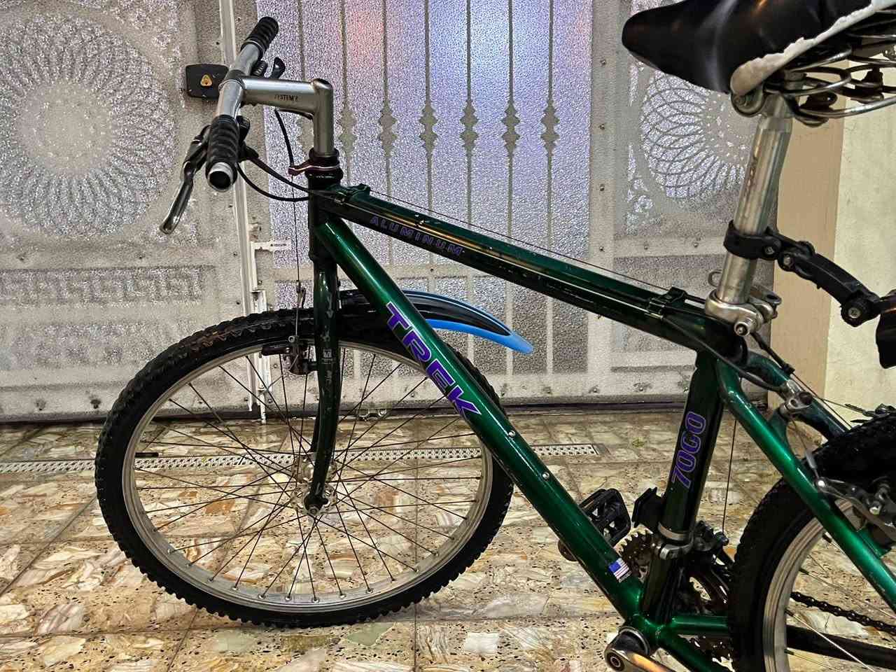 السلام عليكم
بايسكل ياباني للبيع 
حجم 26 
السعر 90 وبي مجال
 العنوان بغداد الشرطه الرابعه 
التواصل واتساب ***********
