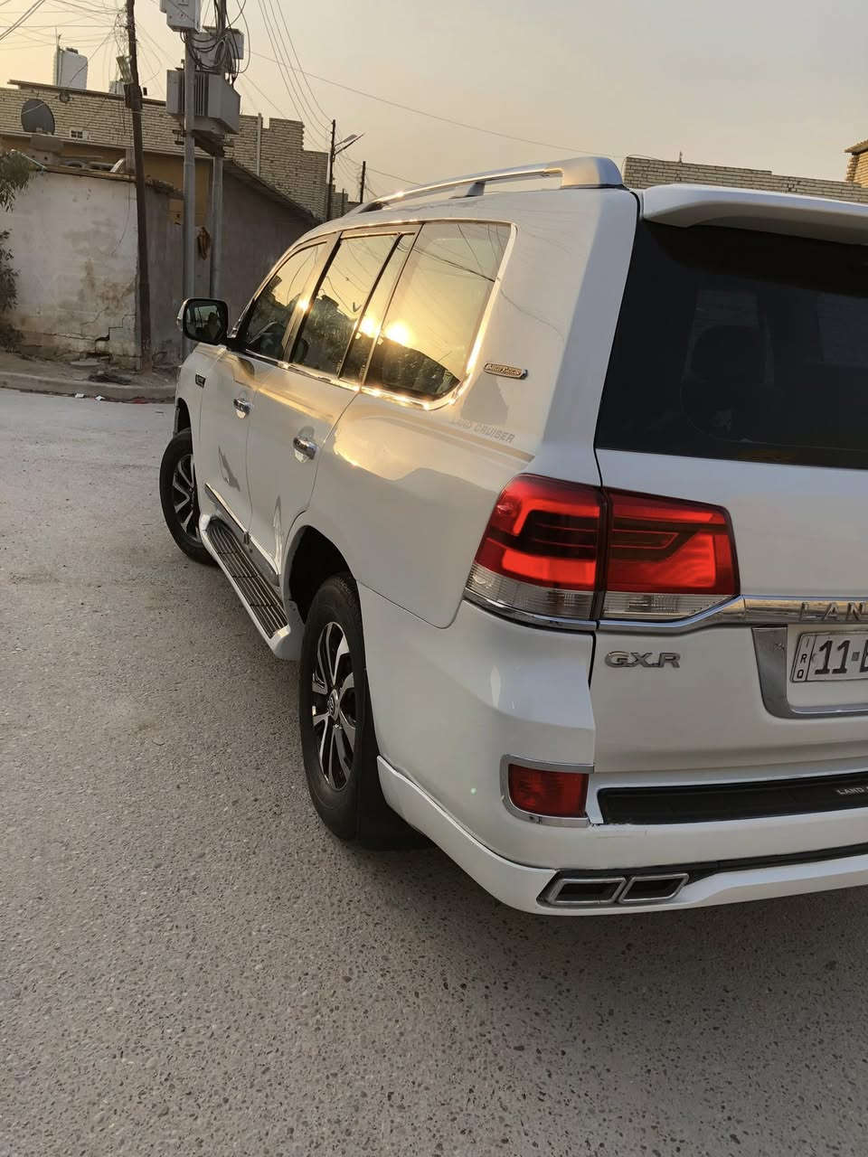 السلام عليكم لاندكروز 2009محدث 2021 مصبوغه عام أثر چفيه مكينه 8 سلندر فول مواصفات مكفوله مكينة وحدادية وكير رقم بغداد سنوية جديده هزه جديده السياره نظيفه ومابيها نقص برغي للبيع او المراوس مكاني بغداد السعر خاص او للأستفسار ***********
