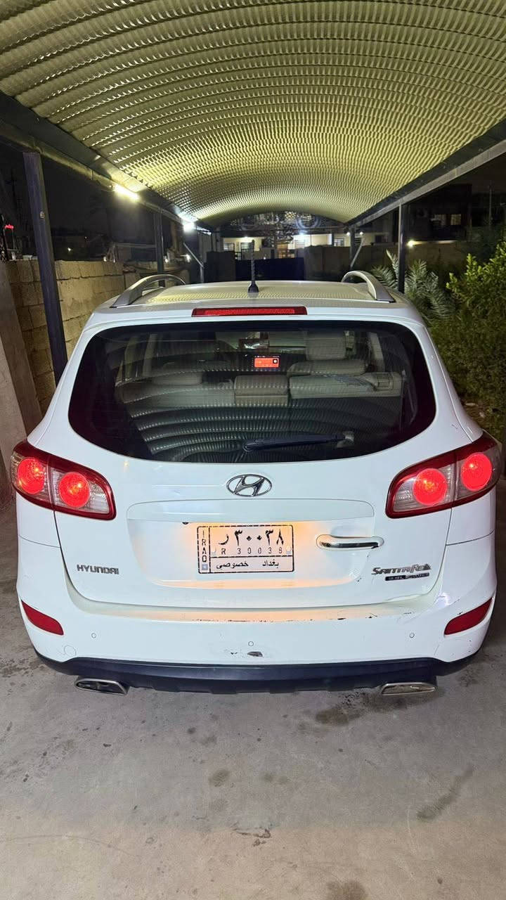 سنتافية 2010 فول مواصفات بصمه و سلايت و ثلاث قطع تبريد و سبعة راكب رقم بغداد تحويل مباشر للبيع او مراوس موديل احدث المكان بغداد مشتل السعر خاص ***********
