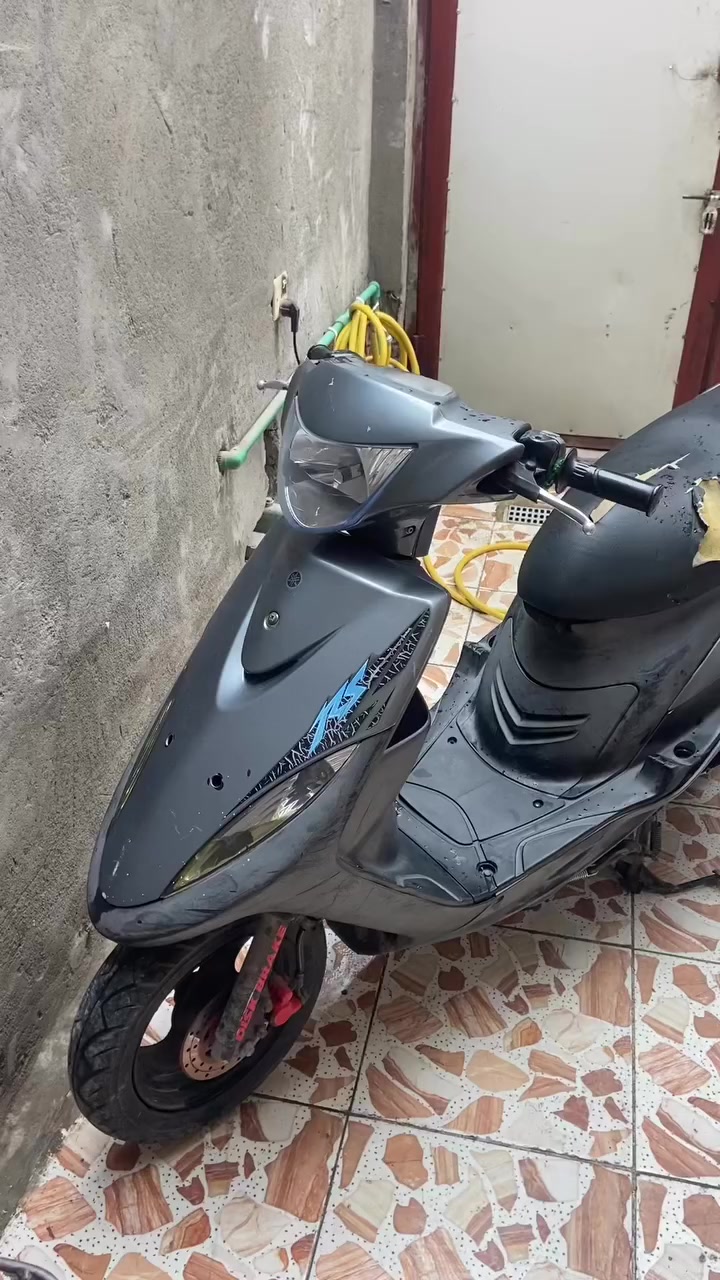 ماكس عدله كفاله ما مفتوحه بلاد كهربئيات شغاله شلعه معدل كلشي بيها كامل كفرات بلاد مختمه محرك قوي تخبل سعرها ٦٥٠ وبيها مجال الشراي خاص


**إذا كنت صاحب هذا الإعلان وتريد حذفه لأي سبب، رجاءا أرسل رسالة إلى الدعم الفني**