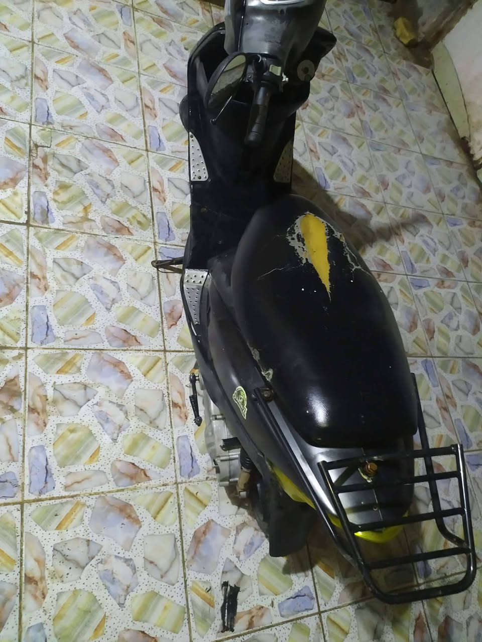 السلام عليكم
ماكس عدله للبيع شغاله مكينه لانضوح ولادخان حلوه ناعمه وشرط شلعه  ومعدل تحفر الكاع كهربائيات شغاله بريكات تايرات جدد السعر 400 وبيه مجال بصيط مكاني حله نادر الاولى الرقم ***********
