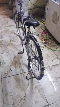 مدينة الصدر • بغداد • دراجة