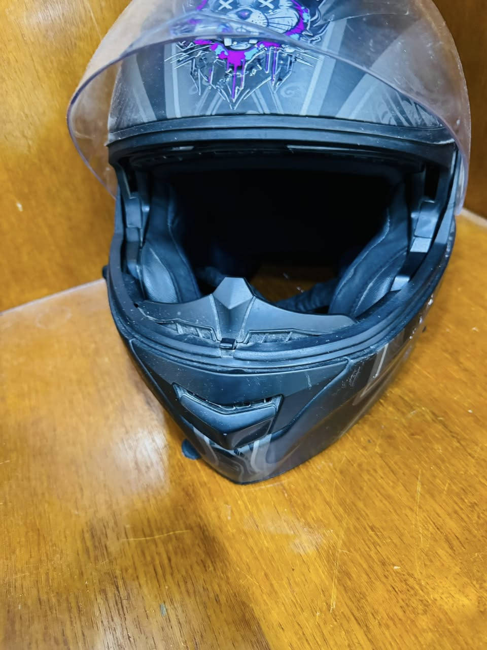 للبيع لسعر ١٠٠الف لتصال ***********
