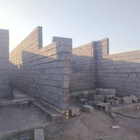 مشتملين هيكل مساحة المشتمل الواحد 100متر واجهة المشتمل 5 أمتار كل مشتم...