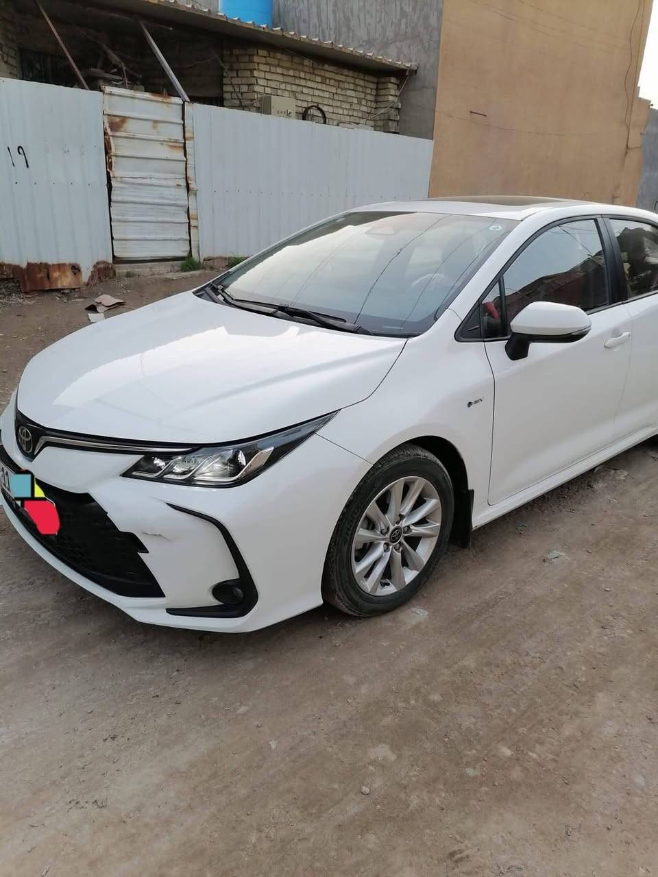 للبيع كورلا هايبرد خليجي موديل ٢٠٢٤ فول مواصفات فتحه سلايت بصمه كشن كهرباء جلد احمر بلادي سبايدر صندوق شاشه كامره وبعد مواصفات بيهه السياره جديده ماشيه ١٢ الف كيلومتر حقيقي السياره مكفوله عدا شك بالدعاميه بكد الإصبع موضح بالصور السعر ١٦٠ وبيهه مجال بسيط *********** مكاني بغداد قرب علوة الرشيد قرب قوس بغداد
