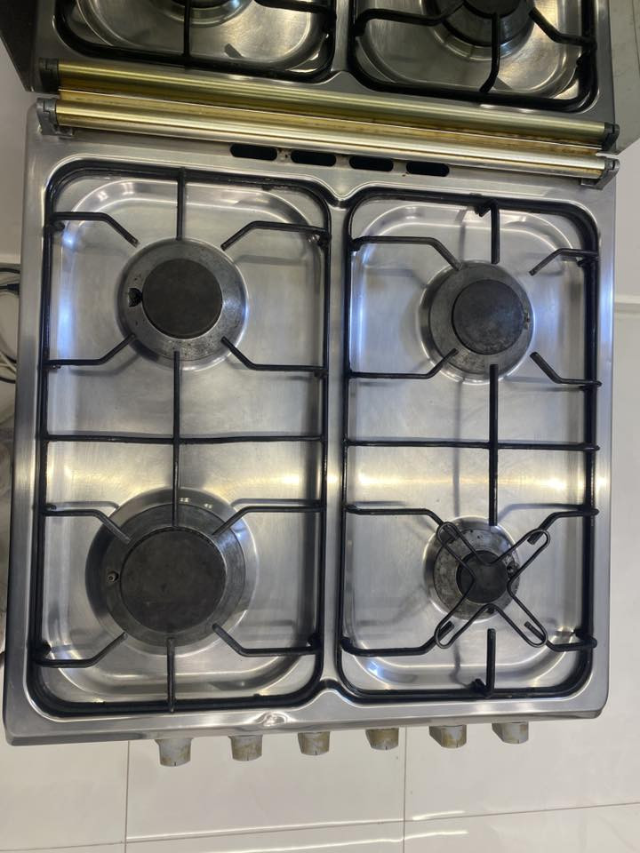 السلام عليكم .طباخ نظيف للبيع السعر 100 الف ..المكان الاعظمية شارع الضباط ..الاتصال على الرقم ***********
