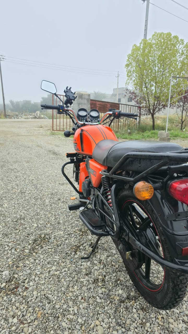 دراجه للبيع  دايون  محرك  ١٥٠
مكفوله  كفاله  عامه  ما بيه  اي  نقص  
مرقمه  ديالى  
شرط  التحويل  ثاني  يوم  
***********
