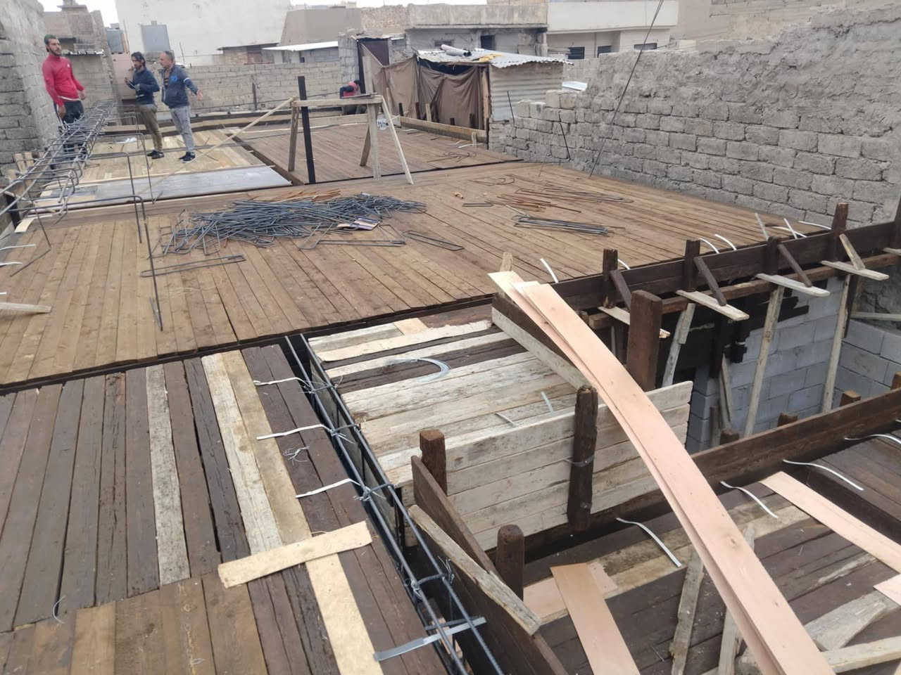 سلام عليكم نجار قالب في الموصل  متفرغ ابو علي نجار سعرو مناسب 
***********
