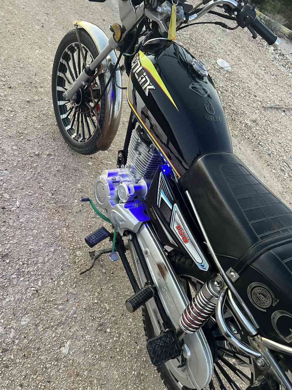 السلام عليكم إيراني سونلك موديل24 محرك 150 كبس ممفتوح للبيع السعر 750 وبي مجال العنوان قضاء الخالديه***********
