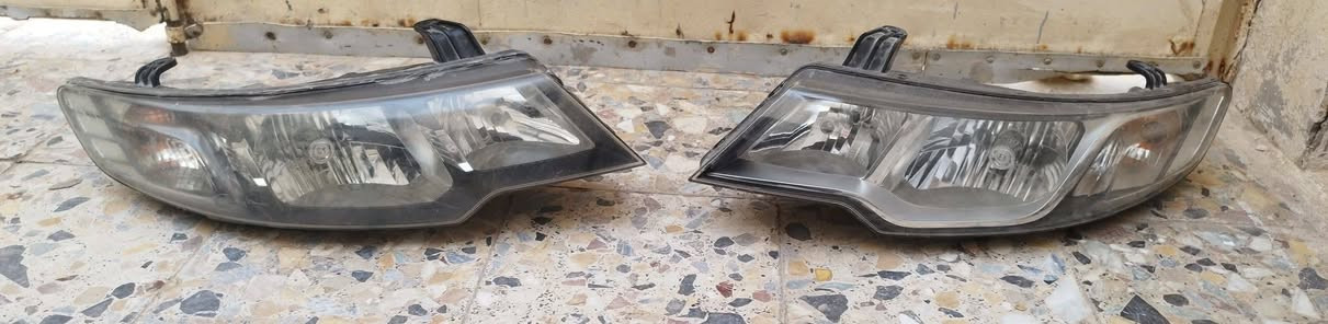 لايتات سيراتو من موديل 2011 إلى 2014 اصلي مال حاويه سعر التك ب60 الف مكاني نجف توصيل  جميع ***********
