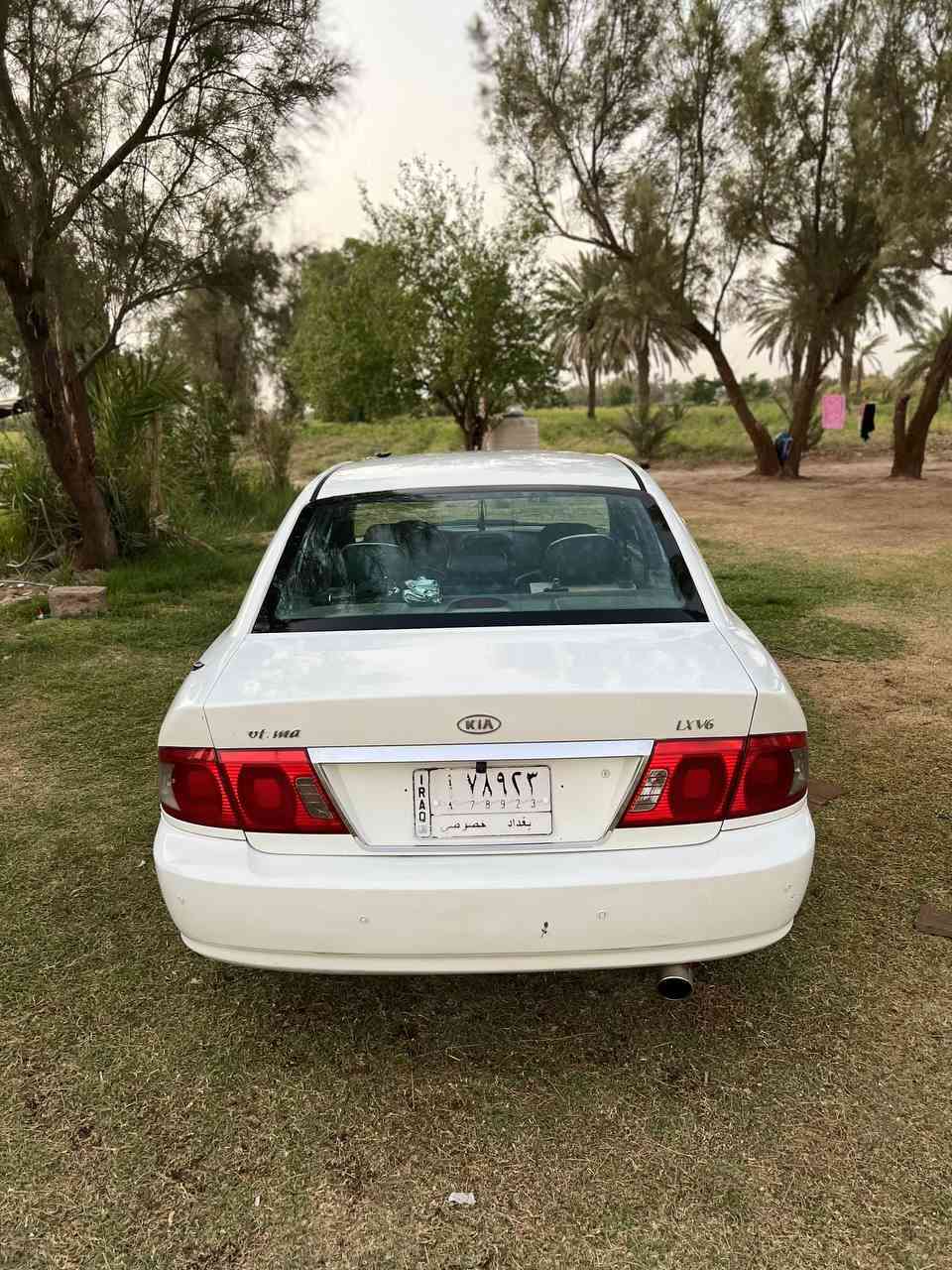 السلام عليكم 
كيا اوبتيما 2006 
 مكينة 6 اسلندر حجم 2700 جديدة حاويه ستوني  شاده رقم بغداد نافذه لغاية 2027 السعر 68 وبيها مجال للطيبين ولاستفسار الاتصال على رقم ***********
