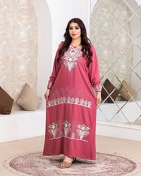 دشداشة نسائية • تطريز ستراس • قطن مراسي