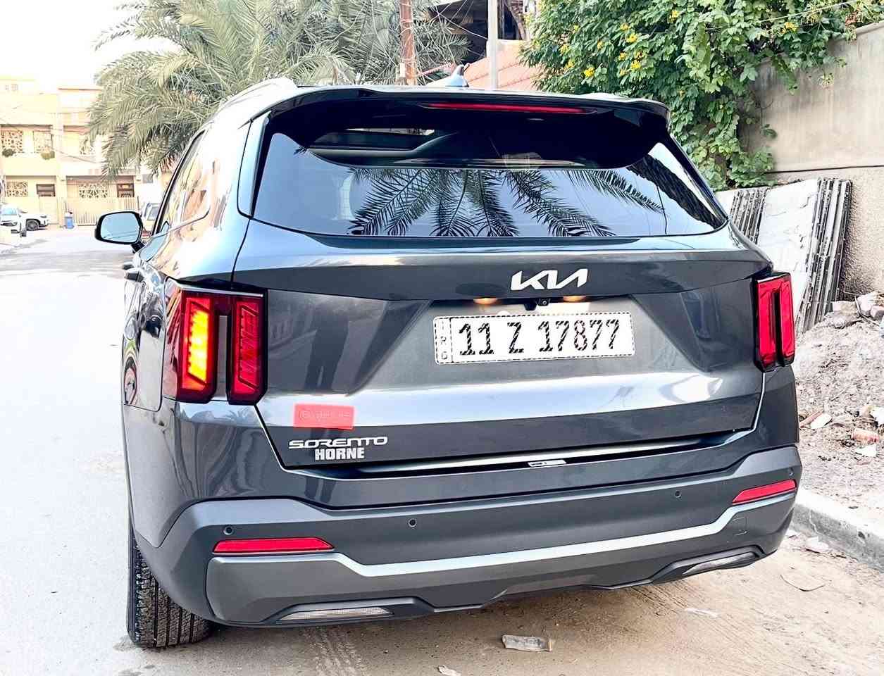 للبيع
كيا سورنتو 2024 الجاملغ مضروب والباب فقط مفتوح بدون دواخل نهائياً جاملغ شديتله بلادي ونفس اللون جبته بس نصبغ كله والباب بلادي امريكي يعني قطعتين صبغ فقط وبجم كبس بلادي والسيارة مناقصه برغي جديدة جداً مكفولة حتى من الشخط ماشية 13 الف يعتبر قليل الممشة ولون فيلي السيارة
ورقم بغداد الجديد اب اسمي تحويل ثاني يوم
المواصفات:
بنوراما 
بصمة تشغيل مع بصمة ابواب
كشنات جلد ابيض مع كرسي السائق كهرباء
تدفئة بالكشنات
7 راكب السيارة  
رادارات 360 درجة‌
حجم المكينة 2500
شاشة ابل كار بلي
شحن واير ليس
هاند بريك دكمة
اوتو هولد
تحديد مسار وقيادة ذاتية
تشغيل عن بعد
توصيل usb بالكشنات
لايت زينون LED
السعر 275 وبيه مجال
للاتصال *********** 
‏‌‎
‏‌‎
