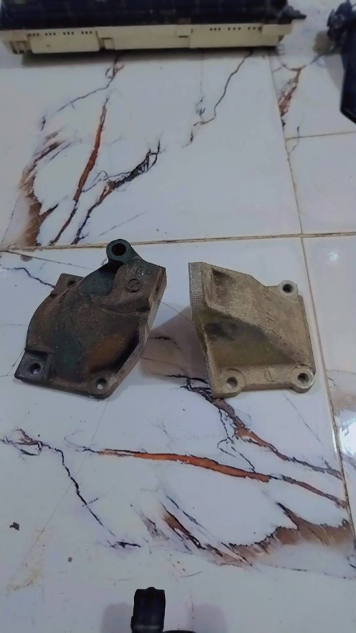 السلام عليكم غراض تفصيخ للبيع  كلمن وسعره  وعندي غراض اوبتيما ١٣ GDl2400 ***********
