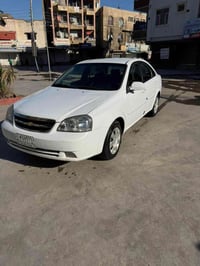 اوبترا 2012 استلام شركة عامة ماشية 147 الف  السيارة بيه صبغ قطعة وحده ...