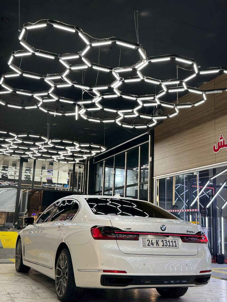 للبيع 
BMW 740i 2022

مواصفات فول للاخير 2022 حجم 740i مميزة جدا 
ابيض صدفي 
 
سونار موجود فقط شبر جملغ صبغ 

أرقى وأفخم نسخة تقدمها شركة
 BMW
  من حيث التخصيص وتفاصيل كثيرة جدا  من الفخامة الداخلية والخارجية والتفاصيل الكثيرة 

الحجم الرئاسي BMW 740 – موديل 2022 
محرك V6  3.0 توين  توربو 
بانزين ارغب محرك بيها 

محرك جبار ماشاء الله من ناحية النعومة والسحب وبنفس الوقت اقتصادي
‎
المواصفات:
ViP باب طويل خلفي يعني رئاسي 
‎فول مواصفات 1/1
بانوراما 
‎رادار امامي وجانبي وخلفي  لمسافة الطريق
‎داخله مشمشي     
جميع الابواب والصندوك شفط ‎
كوشنات ديزاينو
‎خمس كاميرات
مع نضام ركن الية وقيادة ذاتية 
‎نظام داتا شو مقابل السايق 
بردات ابواب كهرباء 
‎حساسات 360 درجة ،
شغال عن بعد 
‎بصمة إلكترونية
‎لايتات زينون متحركة مع ستيرن
‎مرايات رادار
‎ويل حجم 20 إنج بلادي
‎فتحه 

انظمة قيادة سبورت وجبلي وايكو 
اقتصادي وكثير جدا من الانظمة
‎تحكم ستيرن فوليوم
 

‎نظام Auto Stop
‎إنارة داخلية 10 ألوان LED
‎نظام تعليق هيدروليك (الجگات تصعد وتنزل)
شاحن واير ليس 
يعني مليانه مواصفات للاخير بيها بعد هواي ناسي اذكرهن 

السياره للامانه ترايها كأنما صفر من جميع النواحي 

‎السيارة حادثها بسيط    محرك الى كافة التفاصيل استخدام 
نصبة السيارة ووضعه جدا جدا حلوه للامانه من داخل وخارج وباقي التفاصيل الاخرى 

تحويل مباشر باسم المشتري

الموقع : بغداد 

رقم صاحب السيارة 
***********
متوفره كافة تفاصيل السيارة على واتساب مع سونار 
.السعر 415 وبي مجال بعني 4 شده و 15 ورقه
