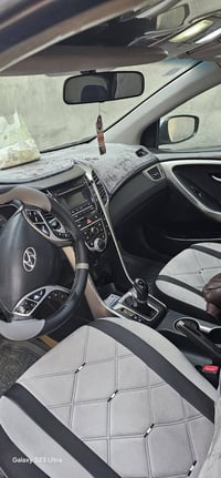 النترا جي تي ٢٠١٦  بيها صبغ بنيد وجهة بصف السايق بدون دواخل  محرك ٢٠٠٠...