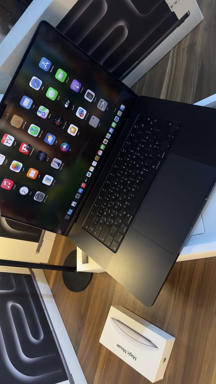 حتة النظر مُكلف😎💙🔥
‏macbook pro m4 pro 
16 inch
Ram 24 
Hard 512 
لون بلاك،،شرق اوسط عربي 
شباب الماك اوبن بوكس جديد ما مستخدم ابد
مشحون 3 مرات فقط. 

للطلب والأستفسار ارسال رسالة 

قناه التلي انشر بيها ماكات انظموا الها
https://t.me/Appllle_Product

تيك توك
www.tiktok.com/@wolf.wiq
انستا
https://www.instagram.com/wolf.wiq/profilecard/?igsh=MXdpZG5maTQ5N3p1ZA==


**إذا كنت صاحب هذا الإعلان وتريد حذفه لأي سبب، رجاءا أرسل رسالة إلى الدعم الفني**