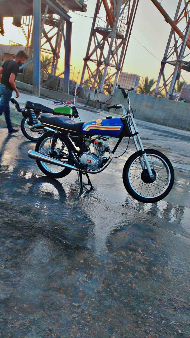 للبيع رابيدوه كلك شلعه معدل فووول بيها الواحد يگطع والنمر الباقيه ما بيها شي شاصي شلامجه ب425 وبيها مجال قليل *********** غير متواجد عالفيس ولا تصير لوتي براسي
