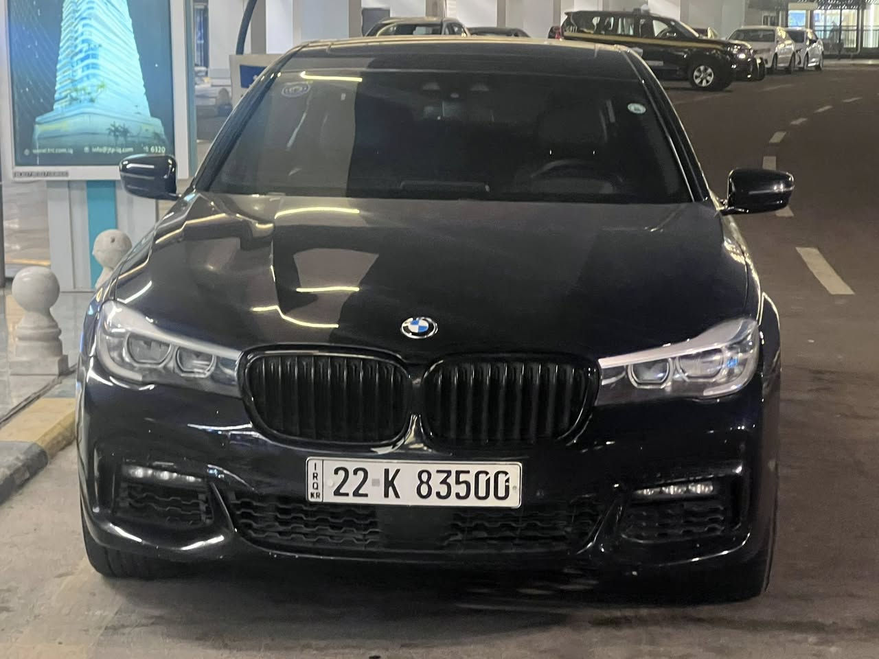 بي ام 740 سته سلندر تيربو محرك b58 
موديل 2018 
وارد امريكي حادث بنيد ومبدل نفس اللون
تبريد تدفئه الكشنات مع مساج
بيبان شفط 
خمس بردات 
كامره خلفيه
نظام تحيد المسار والتوقف الذاتي
صندوق كهرباء مع حركه القدم 
نظام ترحيب
شحن تلفون واير ليس
نظام الايمائات وحركه اليد تعلي وتنصي
دوسات ام 
سقف بانوراما متلون 
بدي كاربون فايبر بلاد يعني اقل وزن اسرع واقل صرف للوقود  اي 8 لتر لكل 100 كيلو اقتصاديه
اربع وضعيات قياده
نظام تعليق كهربائي قوي جدا وسلاسه بالطسات
مكاني مجمع بسمايه ماشيه 190 كيلو
رايدهه ب28 الف ماكو هيج سعر
رقمي ***********
