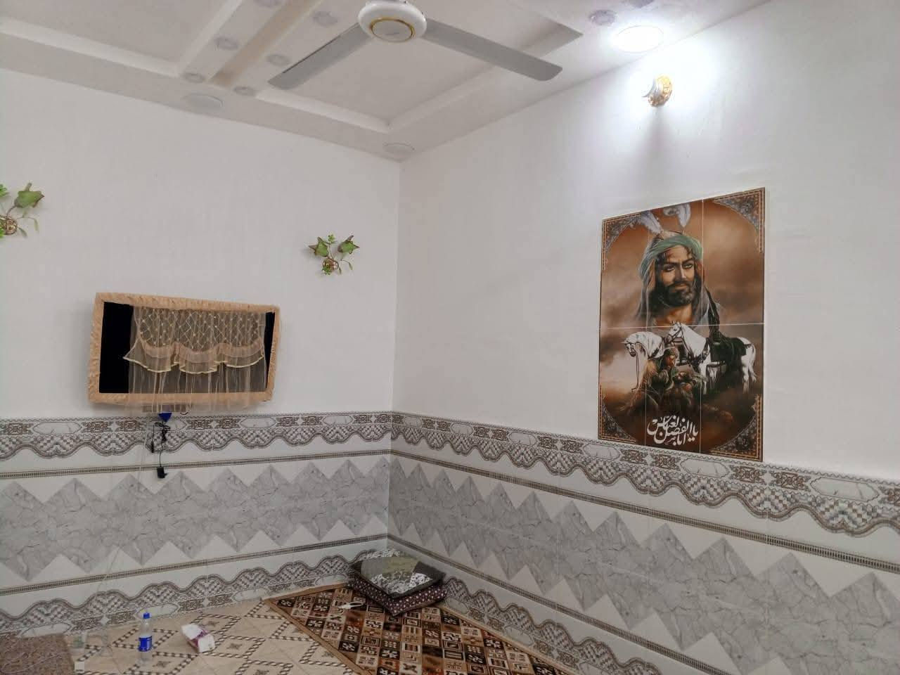 دار للبيع طابو زراعي سند ٢٥ المساحة ١٠٠ متر السعر ٥٥ مليون العنوان الماجدية نهاية شارع الملعب حجي حسن الثانية علما ان الخدمات كامله الاتصال على الرقم ***********

