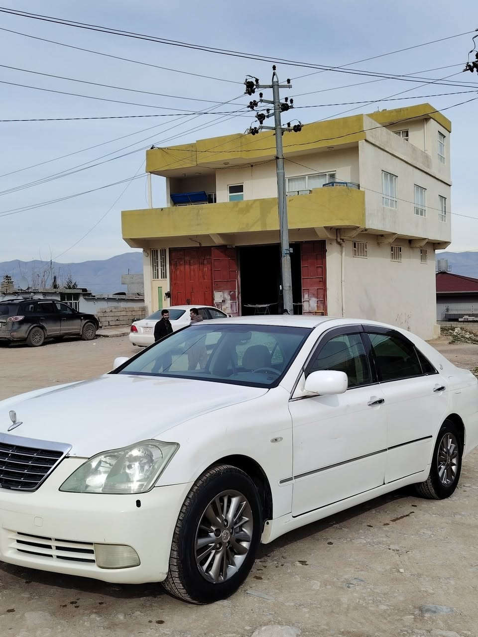 ***********
سەلامی خوالەهەموولایەک 
شاهینەی مووس 2004سویچ
سپی ناو زەرد بێ دووکەڵ بێ دەعەم بێ کەفەر گۆڕاو
گێڕوو مەکینەی بەشەرت 
گێڕوو مەکینە بچووک 180
ئاڵووگۆڕیش ئەکەم بەهەرسەیارەیەک کەخۆم بەدڵم بێ 
شوێن سلێمانی 
سعر 52 گەڵا و مەعامەلەیەکی کەم
تکایە نامەمەنێرە تەلەفۆنکە
