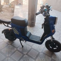 للبيع دراجه شحن باب اول اصليه فقط بطاريات  وسله وكامل المواصفات سعره ٤...