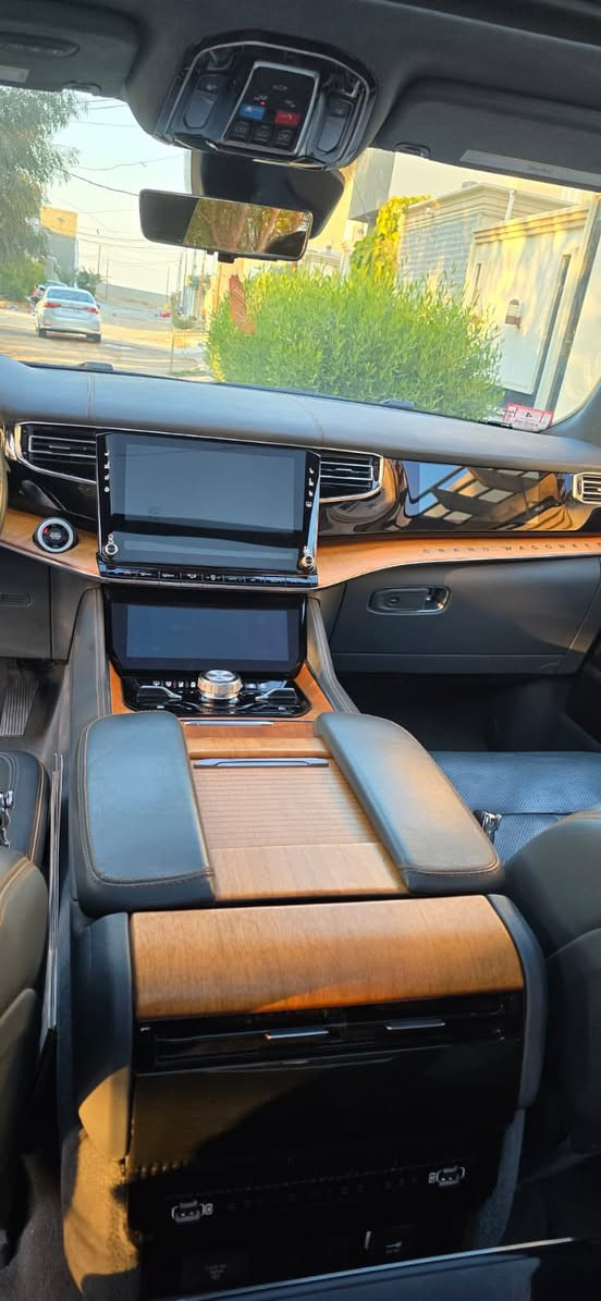 سلام عليكم

جيب كراند وكنير للبيع موديل 2022 فول مواصفات محرك -8سلندر 6400 تو كلر قمارة اسود بلادي

فتحة +بانوراما

جلد. داخل نيلي

كشانة كهرباء تدفئة تبريد مساج

ذاكرة خزن مقاعد

كامرات عدد 7

رادارات محيطية 

ناضور ليلي 

كامرة مراقبة أطفال 

كامرة بالمراية 

خاصية فتح الصندوق بالقدم

انارة محيطية 

سستم صوت ماكنتوش

جكات 

فور ويل

شاحن واير لس

قاصة 

اوتو هولد 

هندبريك بصمة

قيادة شبه ذاتية

5وضعيات قيادة 

دوسات كهرباء

جميع الكشنات كهرباء 

سقف كنتارة

تخم تاير جديد 

5شاشات 

بعد بيها مواصفات بس ماريد أطول لكثر

(مواصفاته أعلى من الرانج) 

حادث بس بنيد تصليح درجة أولى وبلادي 

رقم أربيل 

ارخص كراند وكنير بهيج مواصفات 

سعر 38000$

أكثر تفاصيل اتصل على

رقم ***********

***********
