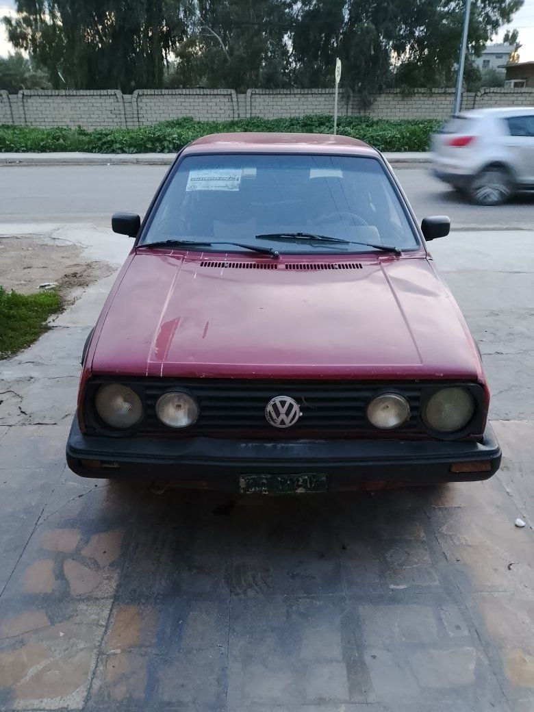 سيارة كولف موديل 91 شرعيها بلموصل شرط مكاتبه وتحويل كير شرط المحرك بي صرف صبغ احزام 
السعر 17 وبيها مجال ***********
