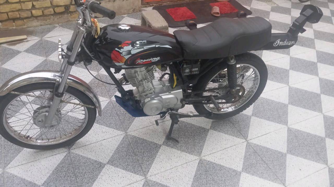 السَلٱمٌ عـَلـْيگمّ-ۈرحـْمّـٌة ٱللـّہ ﯙبُرگـّاتہ
للبيع دراجه نامه شلامجه اوراق اصولي.  
ثالث تبديله دهن الها 
دهن دراجه امزويل 
بيها مكينه. طَيٓرًآنٌ بشارع
دراجه شكلها شويه تُعباُنٌ   اطلع بيها يوم و10 ايام ماطلع بيها.
سعر م̷ـــِْن الاخير 800 قفل.
ناصريه مركز
***********
