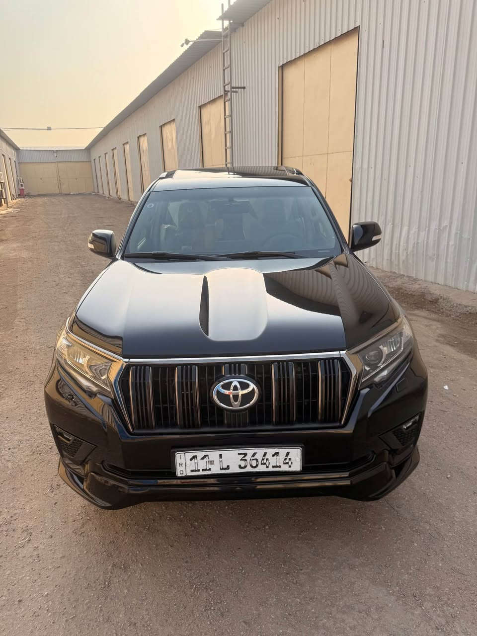 السلام عليكم للبيع برادو ٢٠٢٢ 
خليجي VX مكفوله كفاله عامه
مواصفات السياره
شاشه كبيره كار بلي
فتحه سلايت
فور ويل 
٧ راكب
كشنات الامامي تدفئه تبريد
كشنات جلد +كشنات الاماميه كهرباء
كامره خلفيه +حساس خلفي 
مري شفط
ثلاجه
كروس سرعه فول تحكم ستيرن
٣ قطع تبريد+ تبريد منفصل
السياره ماشيه ١٢٠ الف كيلو
مكان السياره بغداد حي تونس
***********
السعر ٤٣٥ وببه مجال تونس
