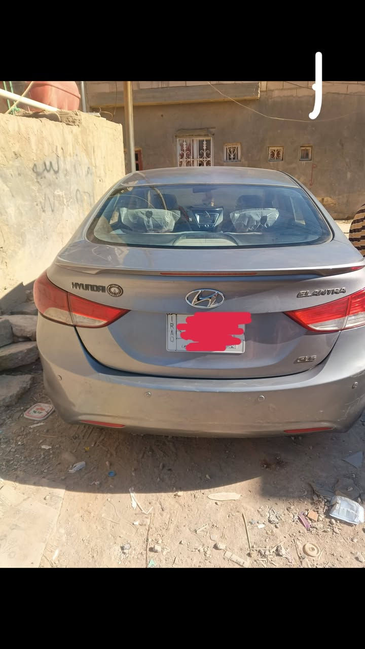 من رخصة الادمن عندي التنرا موديل 2013 خليجي محرك 2000 السياره باسمي خير من الله للبيع فقط اشاره بالمري سيارة حلوة ونظيفة وجاهزه مال جناي للتواصيل ***********
