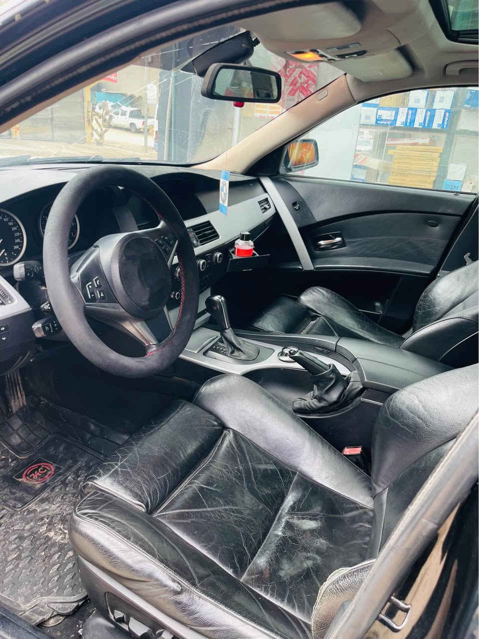 BMW/2005/E60/محرك مه رخوب/525/ساره عام سبخه به ره شوت يد فه بوي ده شبول و ستئرن/كيرو ماكينه ب شه رات/ساره فول فوله قبات مواسفاته/شاشه مه سن ديفيدي داتاشو 8سيديه/سترن مته حه رك/كوشن خه سن كاره باي /هه ر جار كوشن هيته رن /ساره مه نافستا عه زليه /سعر65/ته ب ديلشيكا هه ي/*********** دهوك, العراق
