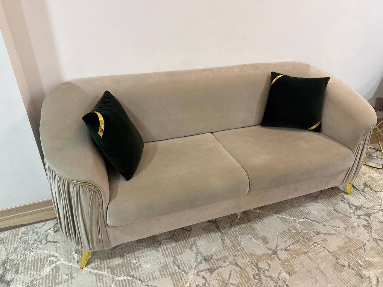 تخم تركي 10 مقاعد دزاين حديث قماش بيبي فيس 
مستخدم نظيف 
سعره 750 
عنوان سليمانيه صائب ستي قرب فاملي مول 
الشراي خاص


**إذا كنت صاحب هذا الإعلان وتريد حذفه لأي سبب، رجاءا أرسل رسالة إلى الدعم الفني**