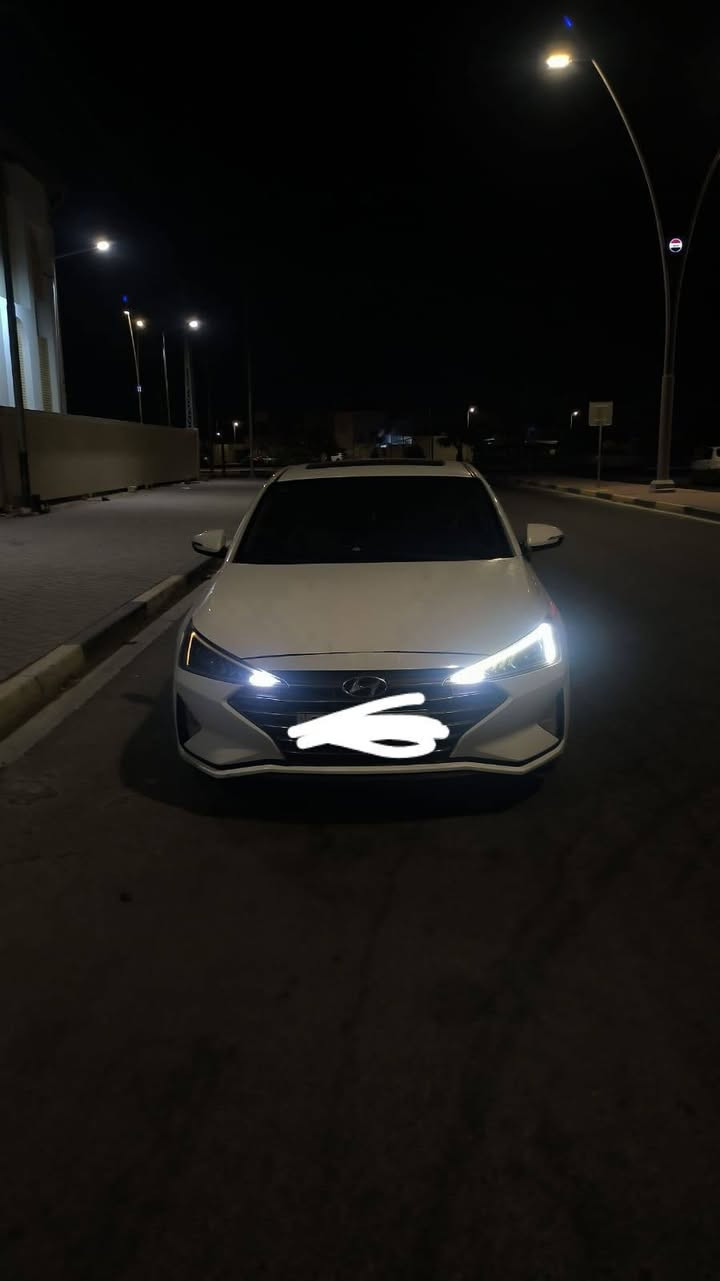 سلام عليكم النترا ٢٠١٩  خليجي شكل  ال ٢٠ السياره فول مواصفات 
امرايات شفك
مكينه ٢٠٠٠ دوش 
تنته 
بصمه عدد ٢
اشاير ترحيب 
 سياره حلوه ونضيفه 
تحكمات جهتين استيرن 
ويل كب اكروم عدد ٥ 
  السياره بيه باب امبدل جهت العبري الكدام 
كير. AT المرغوب 
(مكلف بل نشر )
رقم راعي السياره متوفر واتساب 

***********

 سعر ١٥٥ وبيه مجال
